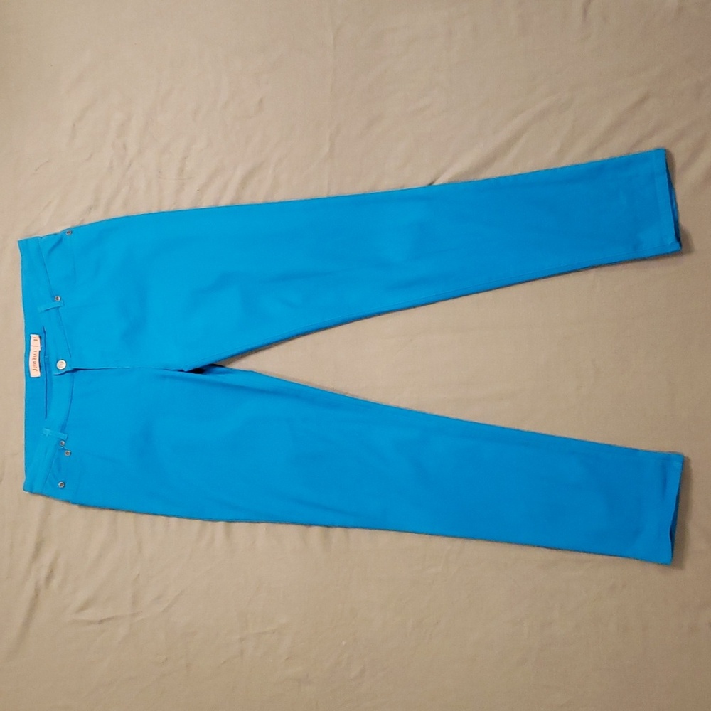 Judy Blue Size 11 Bright Blue